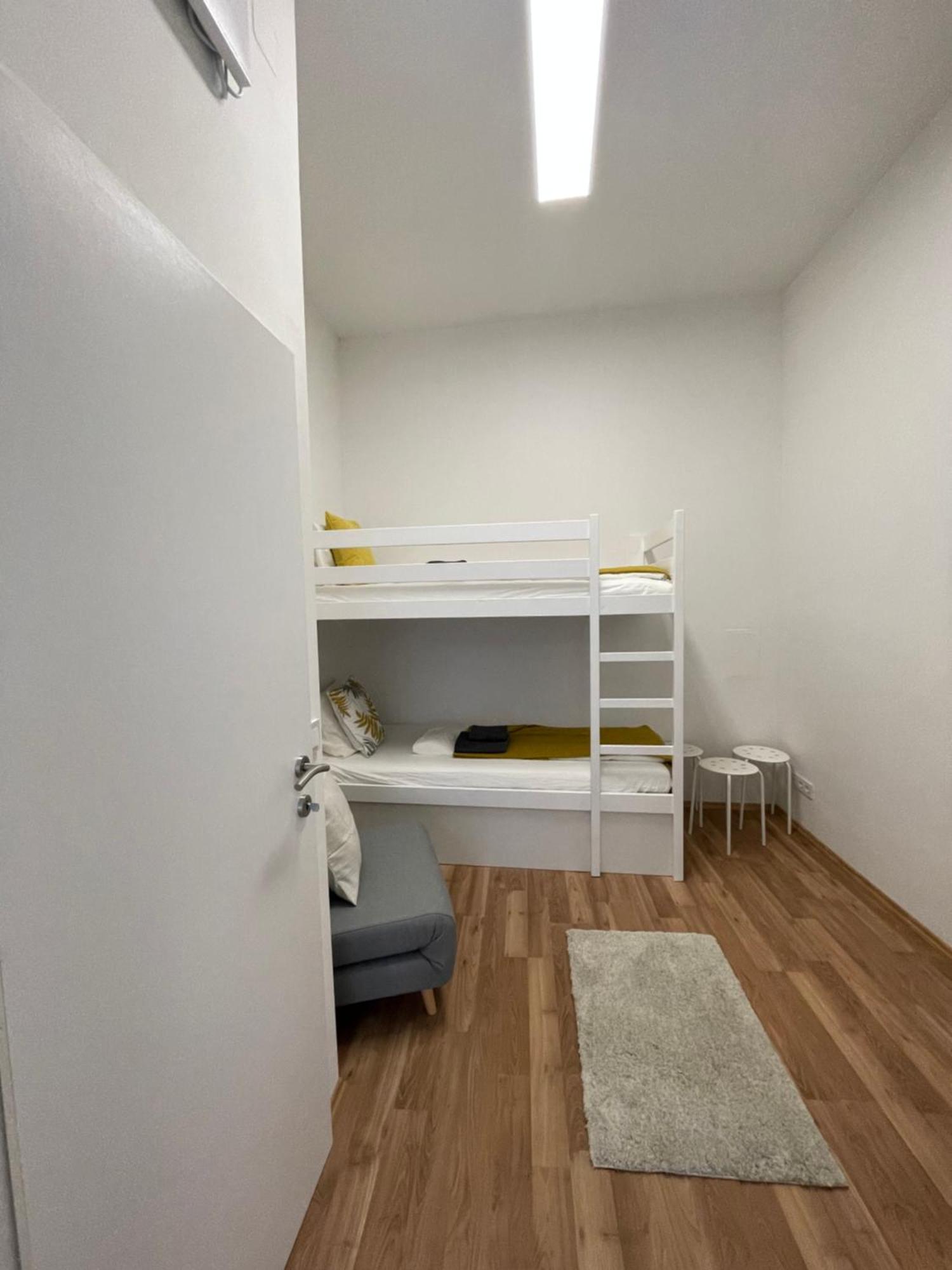Central Mini Apartment Rhg 1 Виена Екстериор снимка
