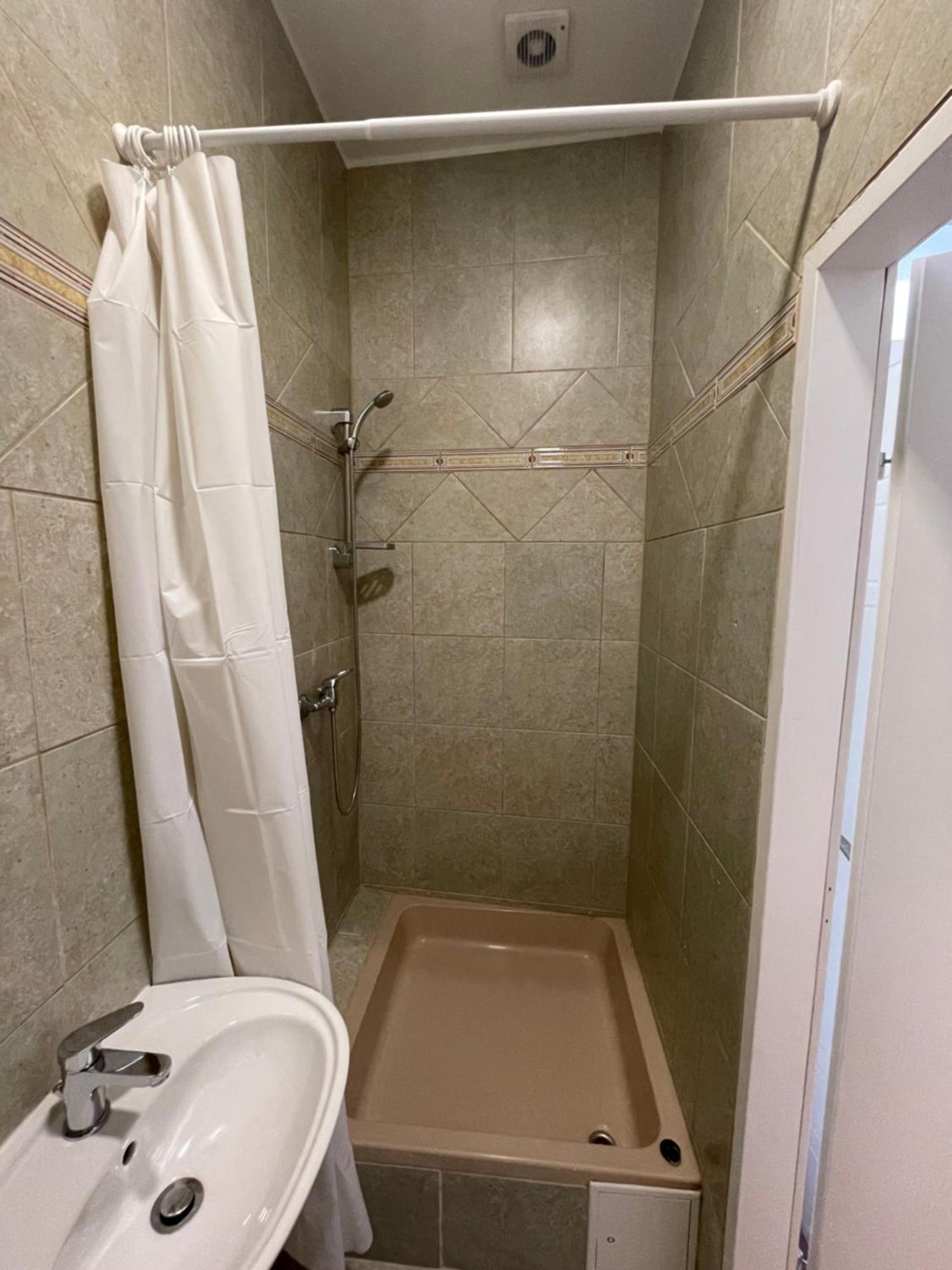 Central Mini Apartment Rhg 1 Виена Екстериор снимка