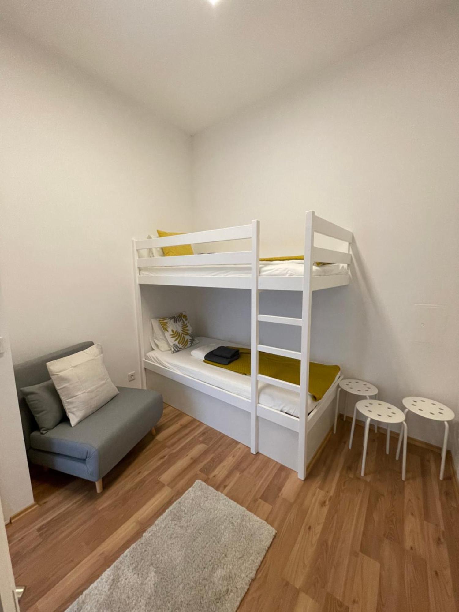 Central Mini Apartment Rhg 1 Виена Екстериор снимка